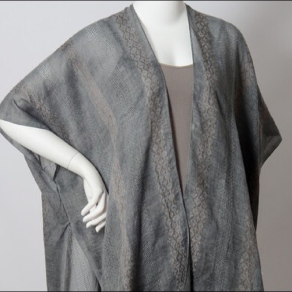 Charcoal Woven Long Tribal Kimono Wrap - Picture 2 of 2